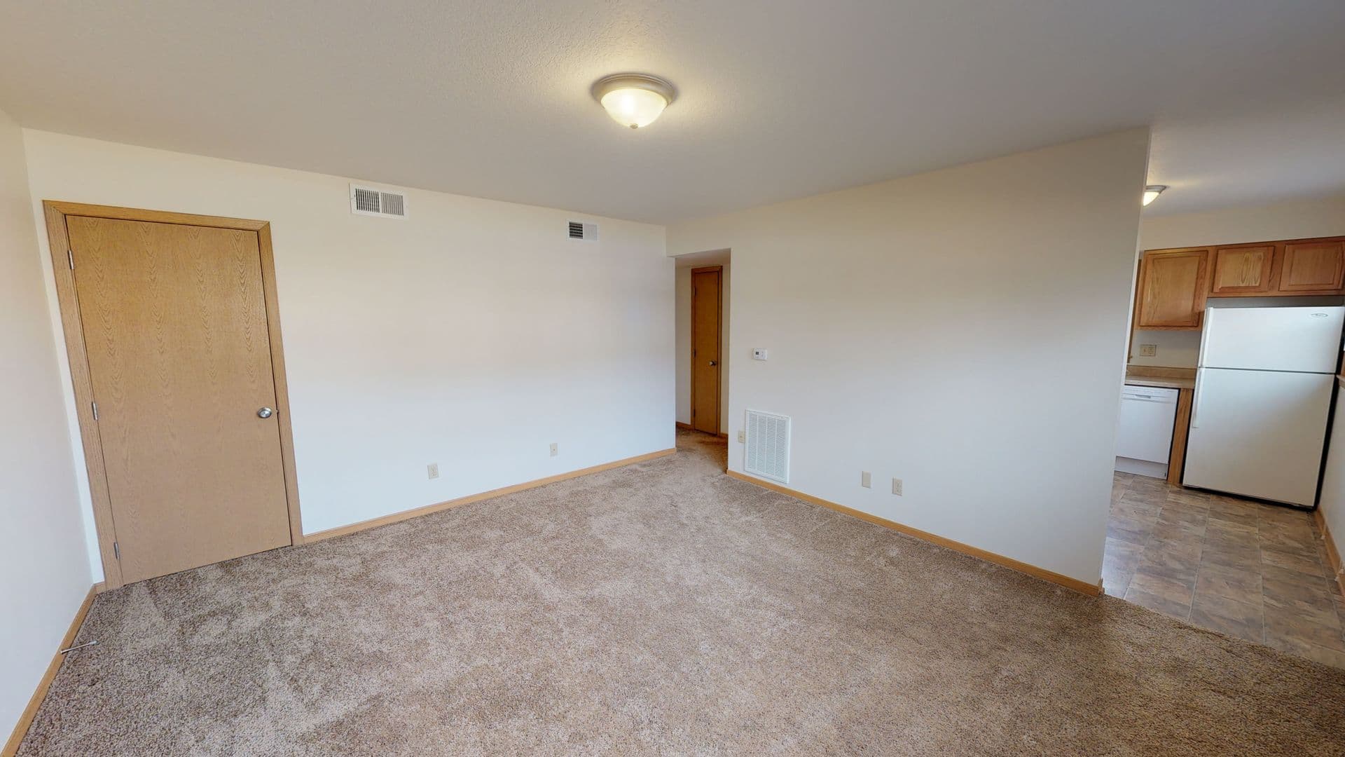 Ames Apartment: 726 24th