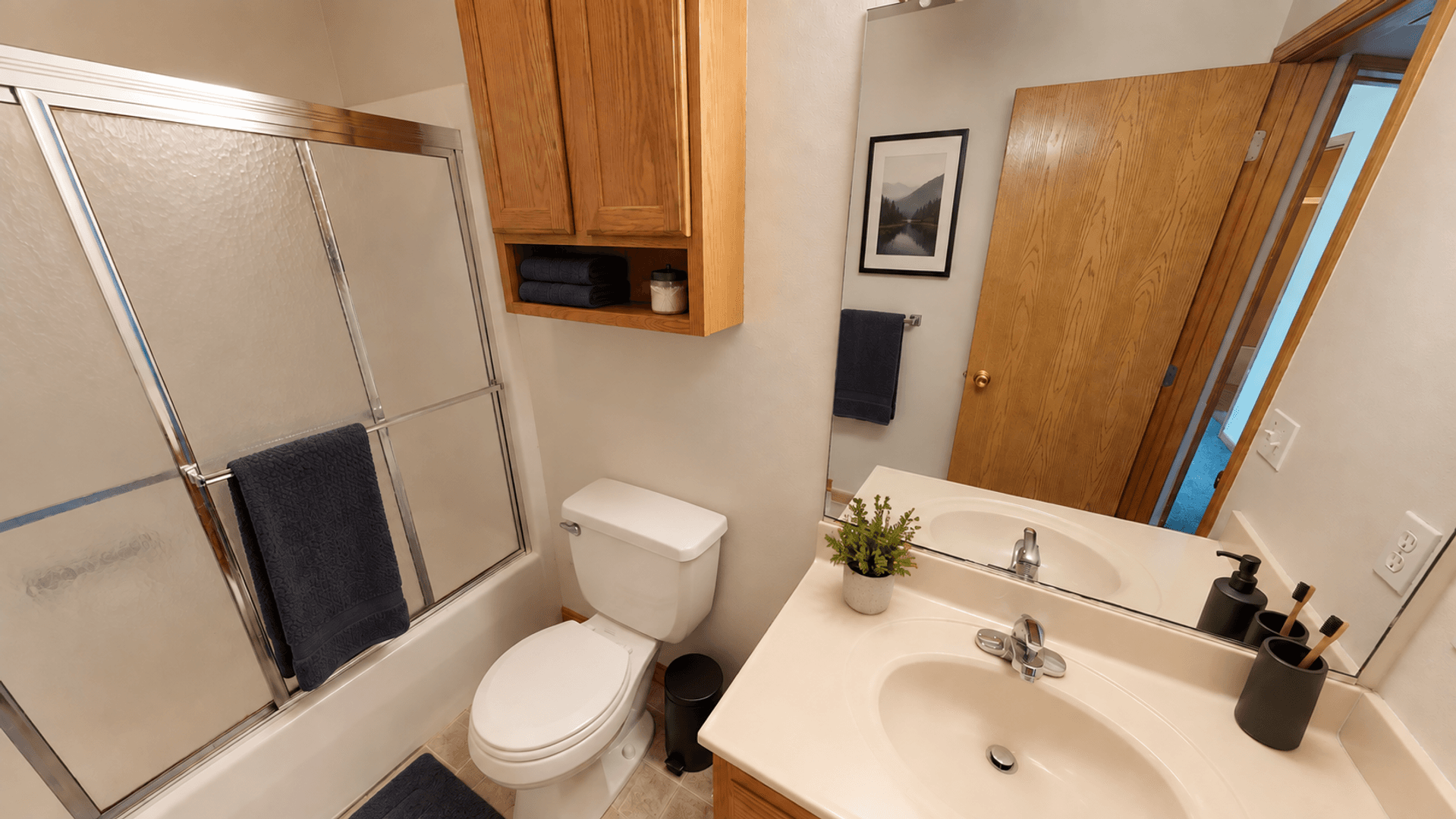 Ames Apartment: 101 N. Hyland