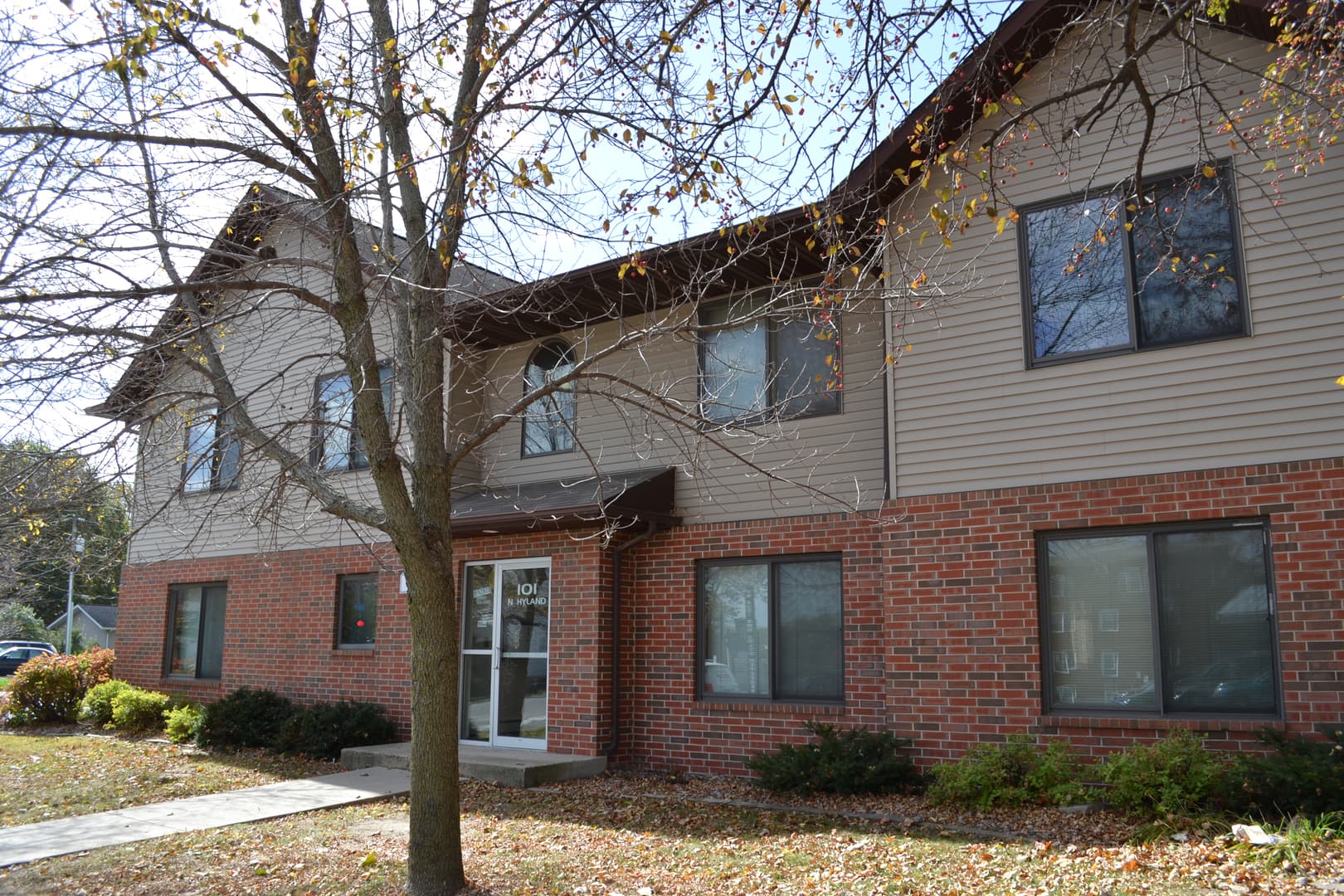 Ames Apartment: 101 N. Hyland
