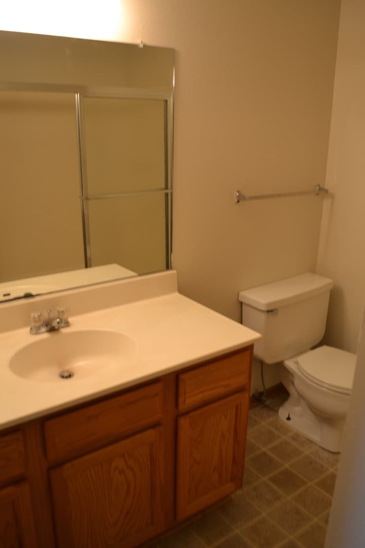 Ames Apartment: 4915 Todd