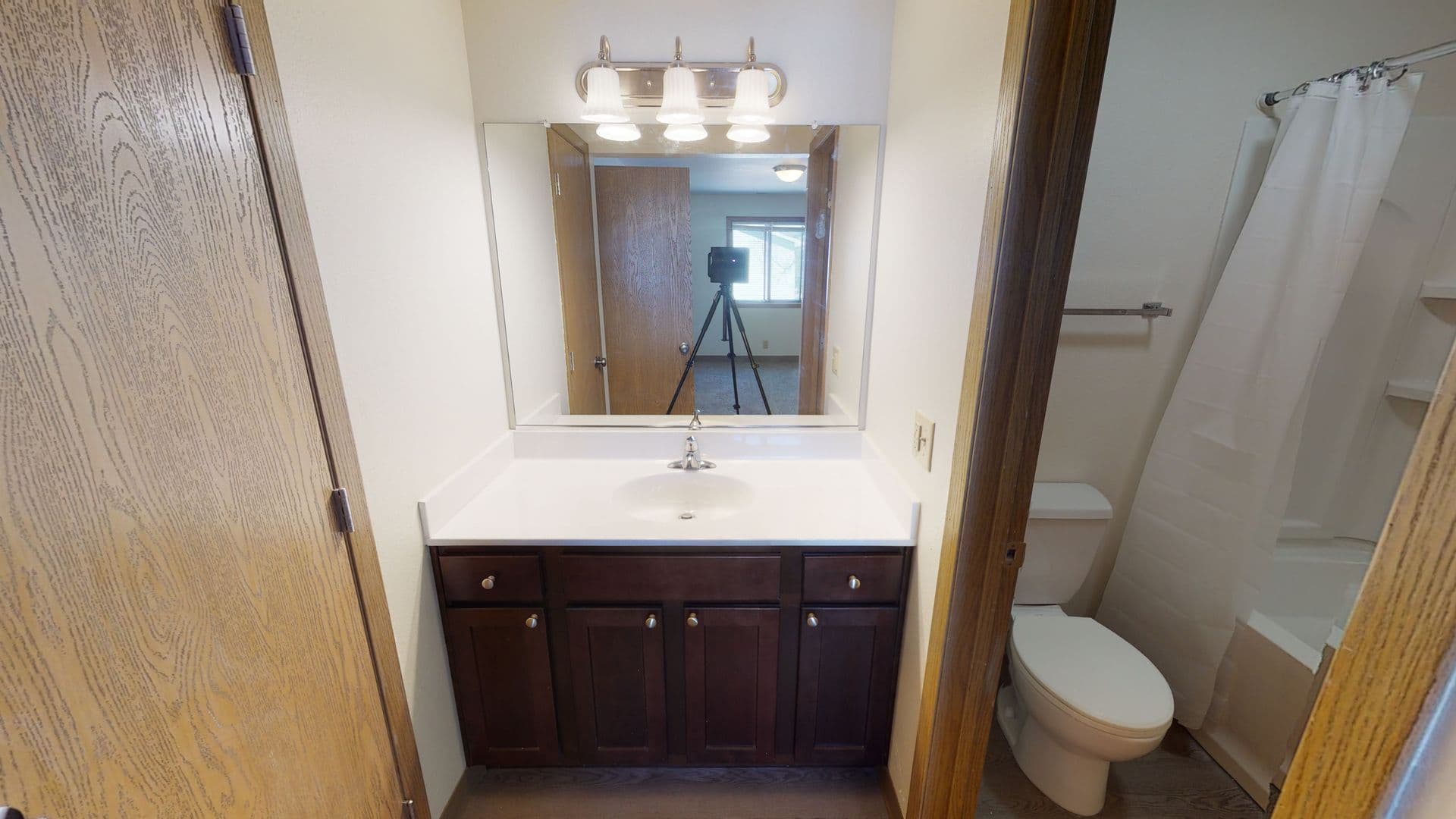 Ames Apartment: 119 N. Hyland