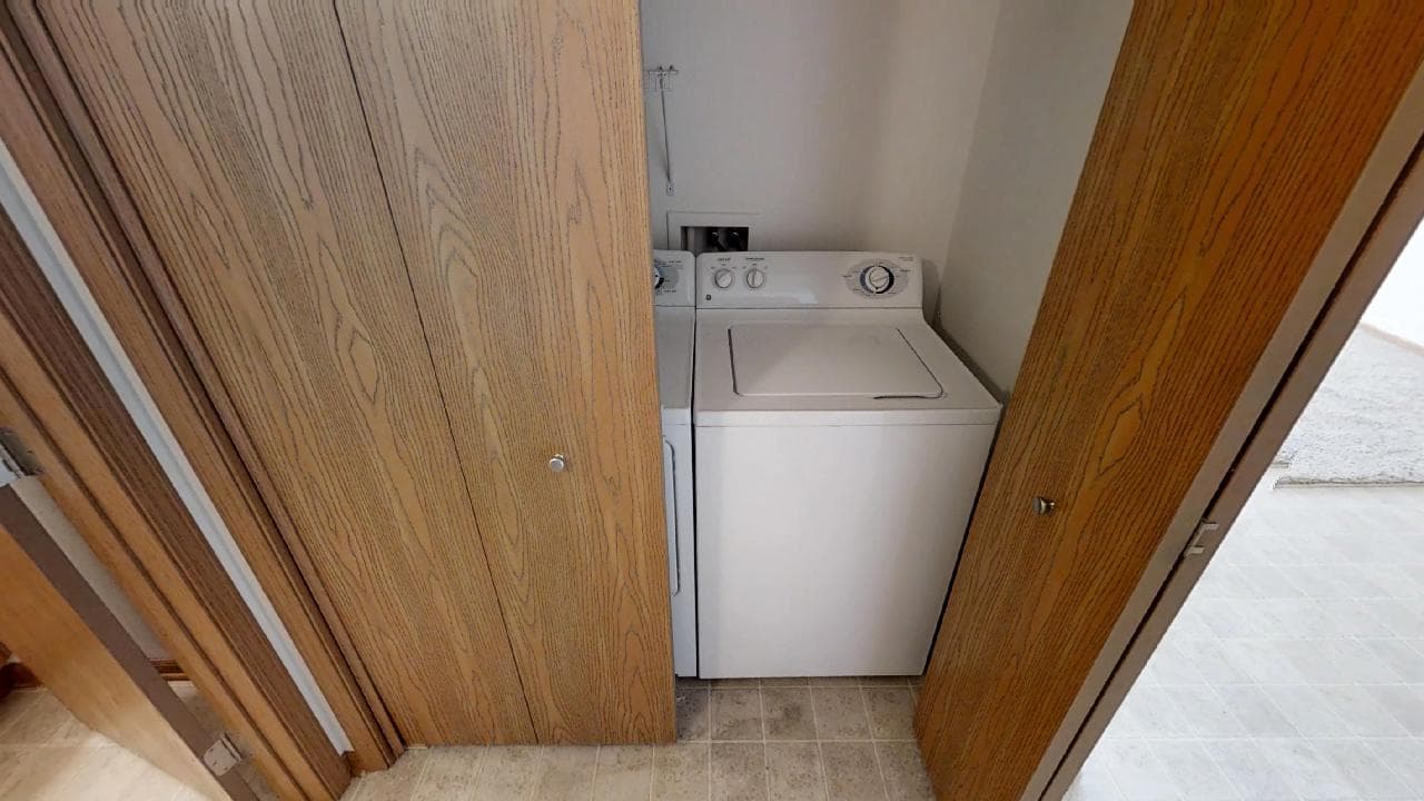 Ames Apartment: 1417 Mayfield