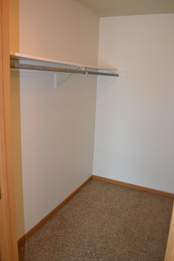 Ames Apartment: 4915 Todd