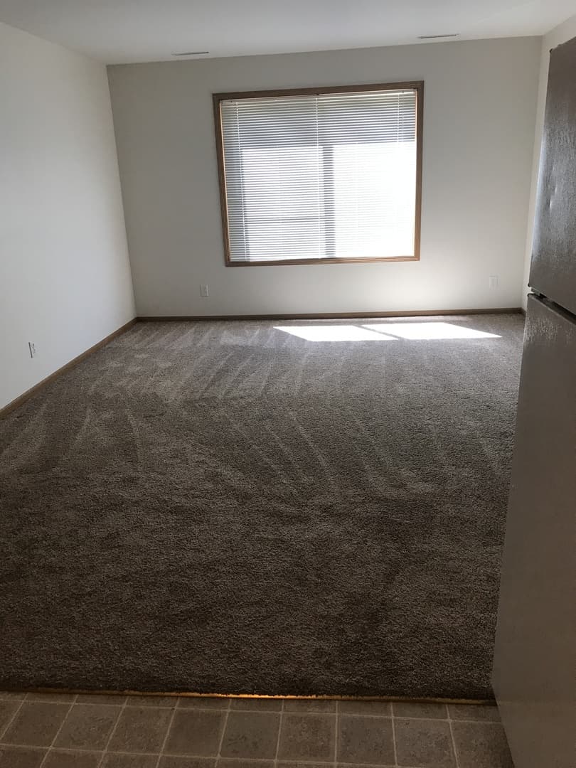 Ames Apartment: 101 N. Hyland