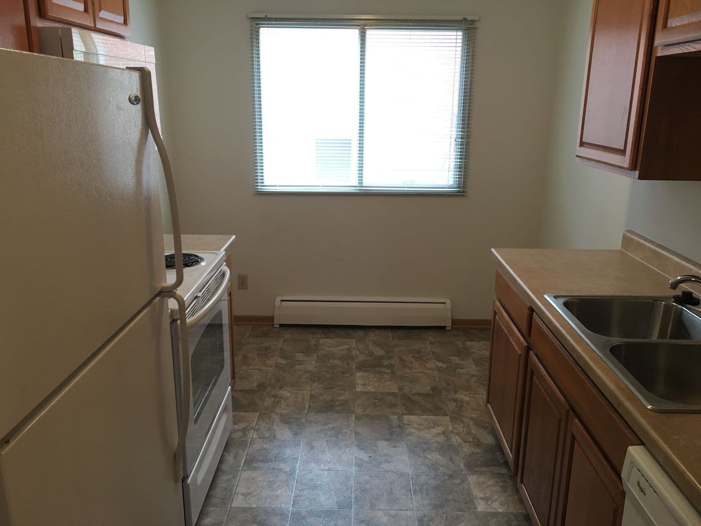Ames Apartment: 706 24th