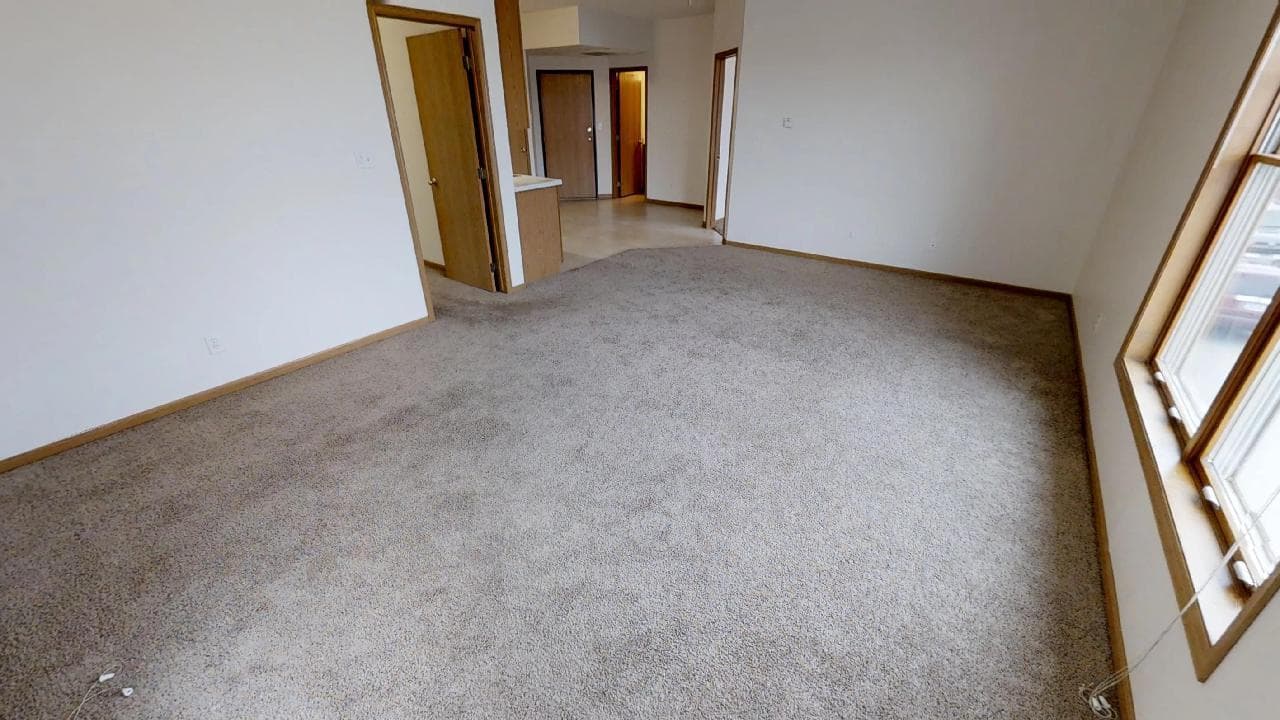 Ames Apartment: 2816 Stange