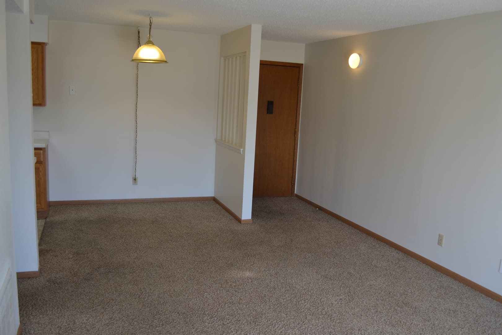 Ames Apartment: 4915 Todd