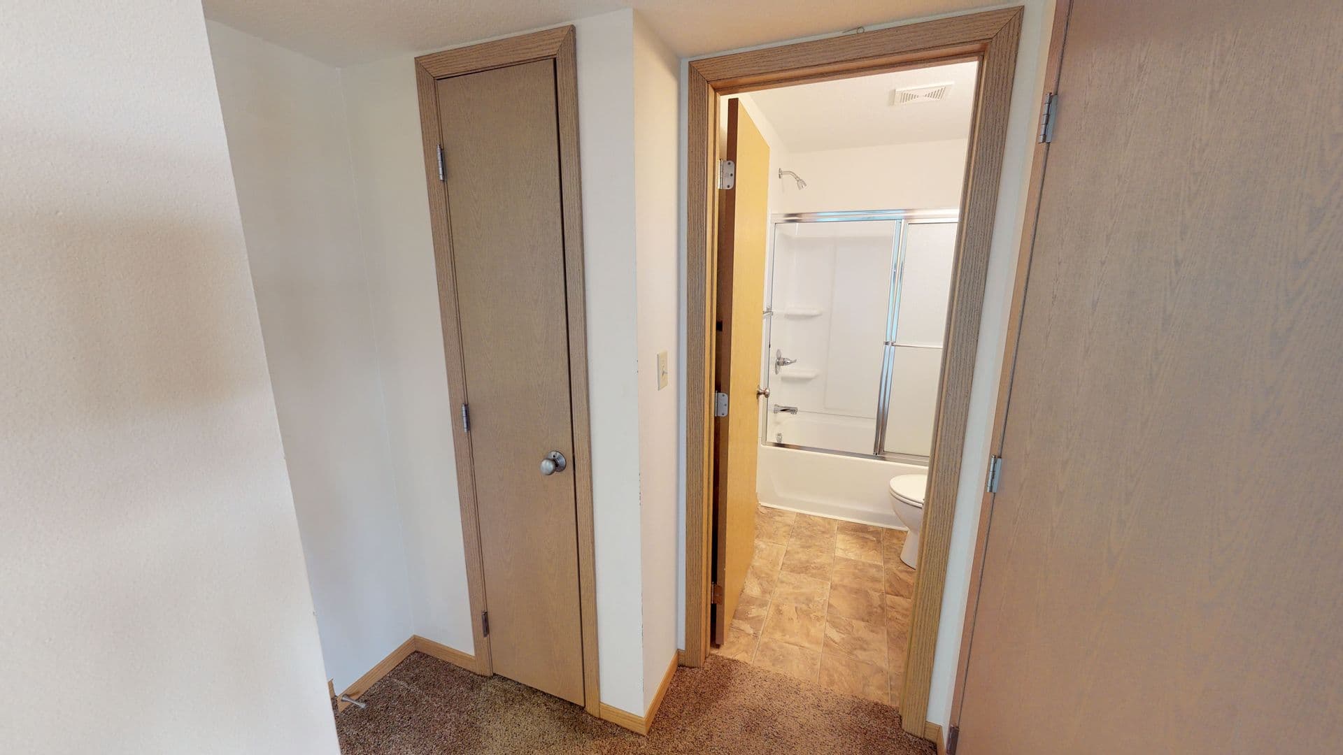 Ames Apartment: 726 24th