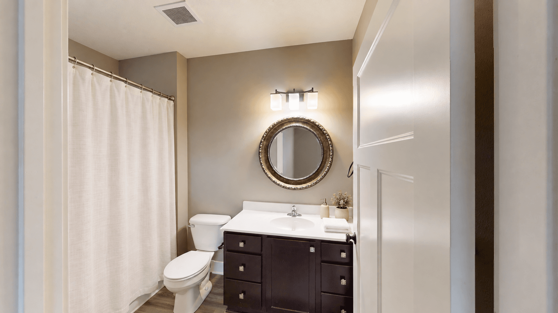 Ames Apartment: 4523 Twain Circle