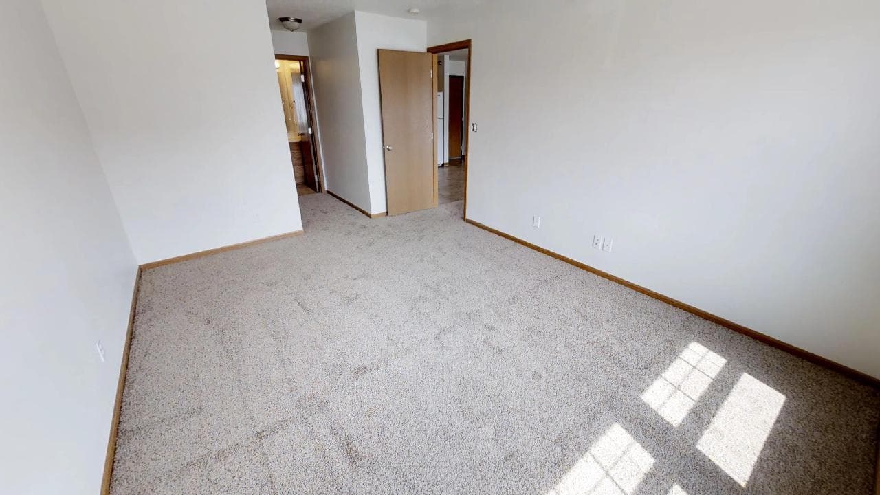 Ames Apartment: 1417 Mayfield