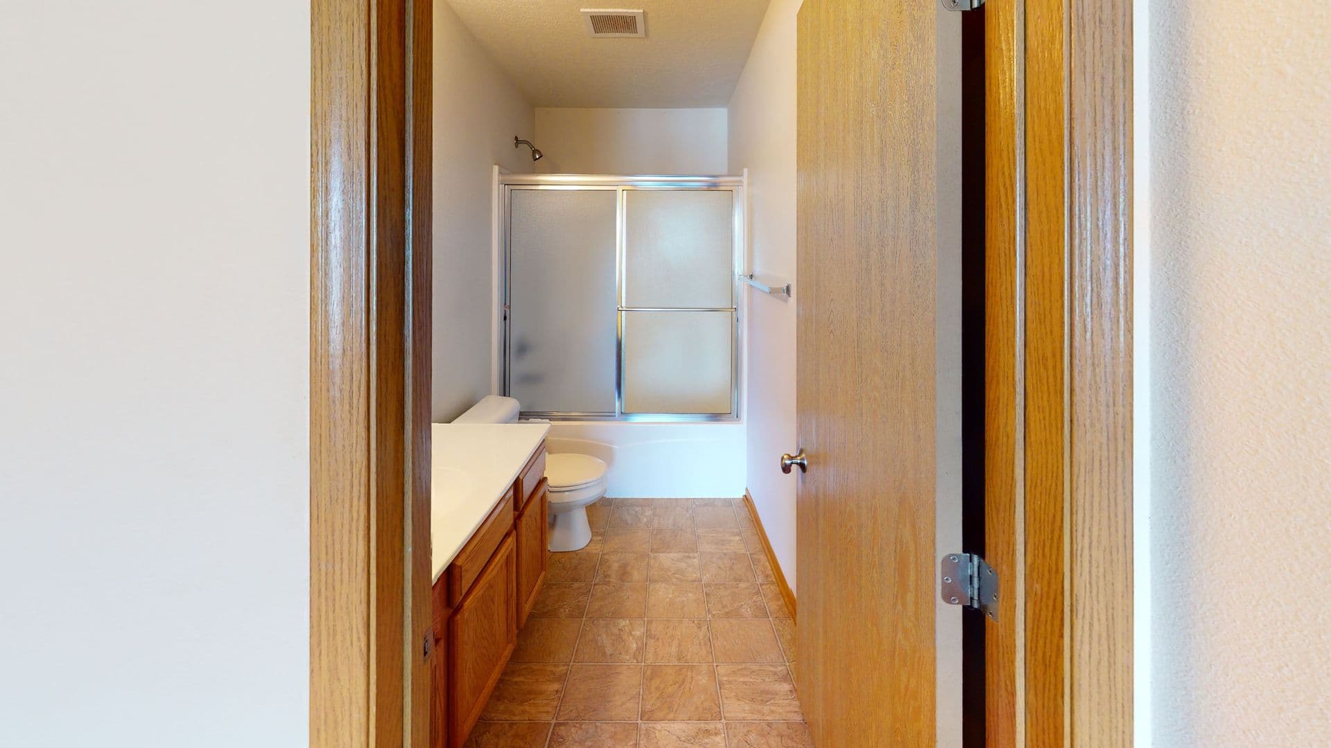Ames Apartment: 1428 Walton