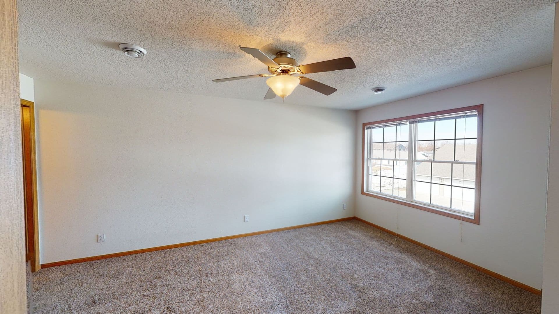Ames Apartment: 1428 Walton