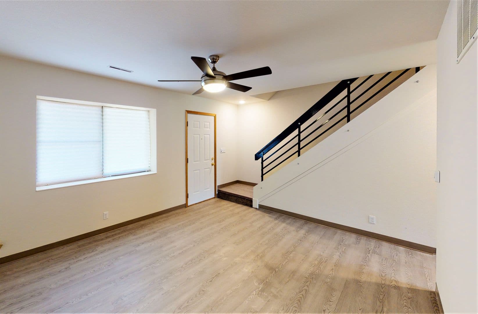Ames Apartment: 214 S. Hyland