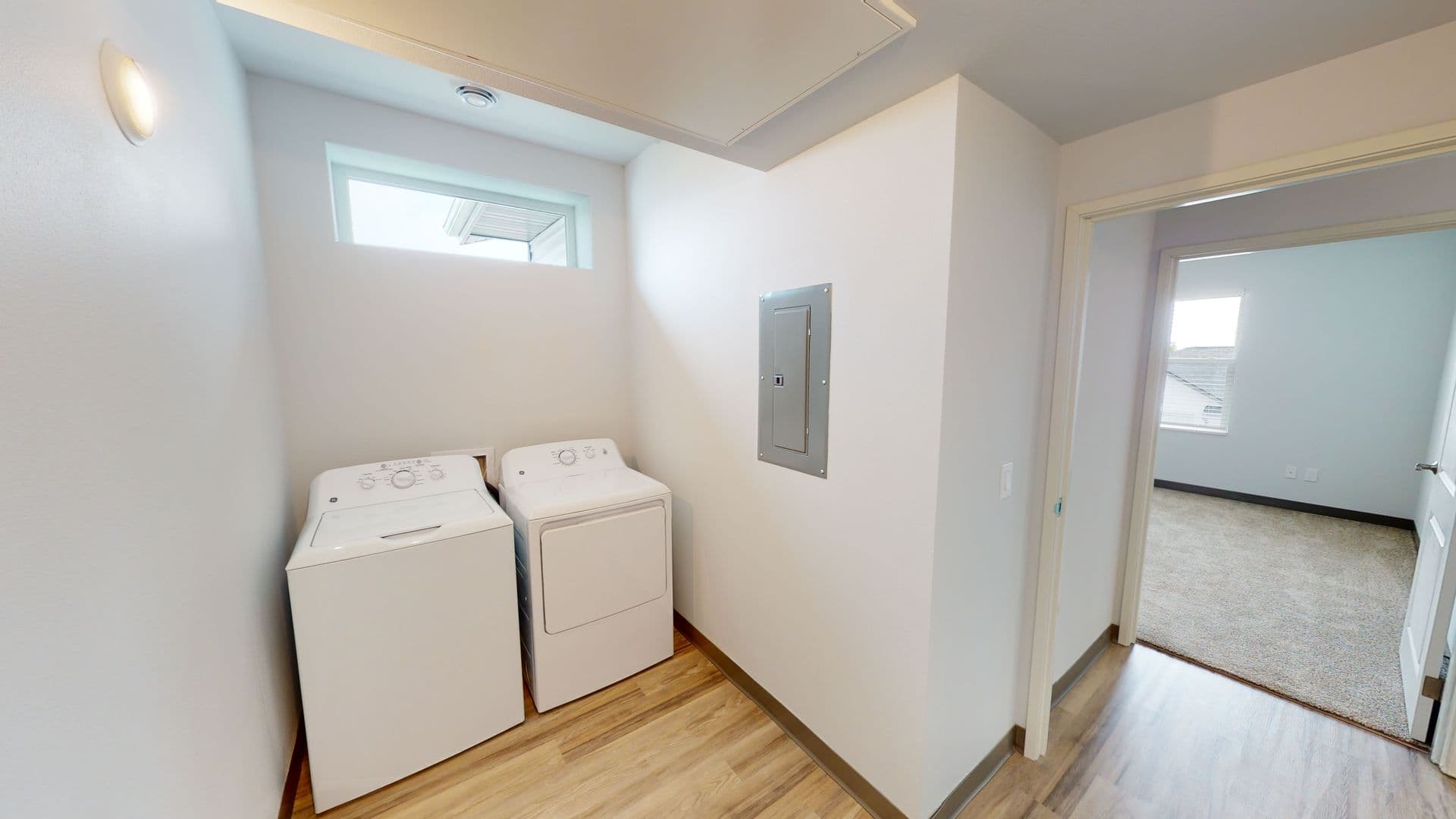 Boone Apartment: 1030 Ida Place