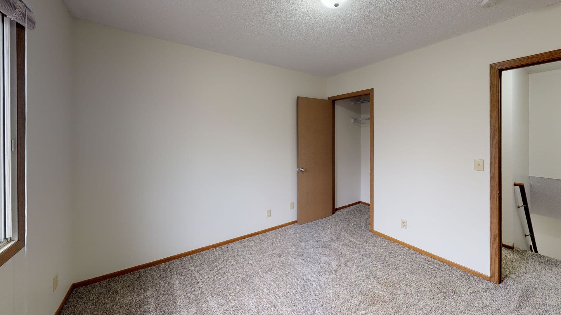 Ames Apartment: 1107 Delaware