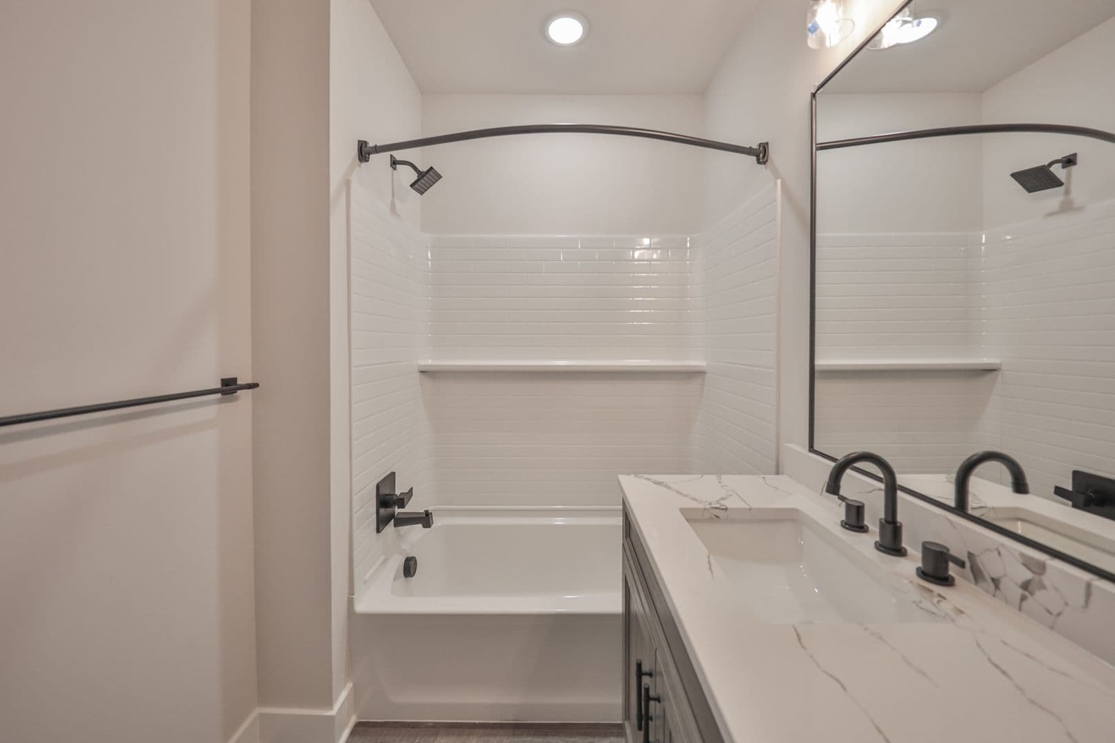 Bangor Apartment: 25 Broadway