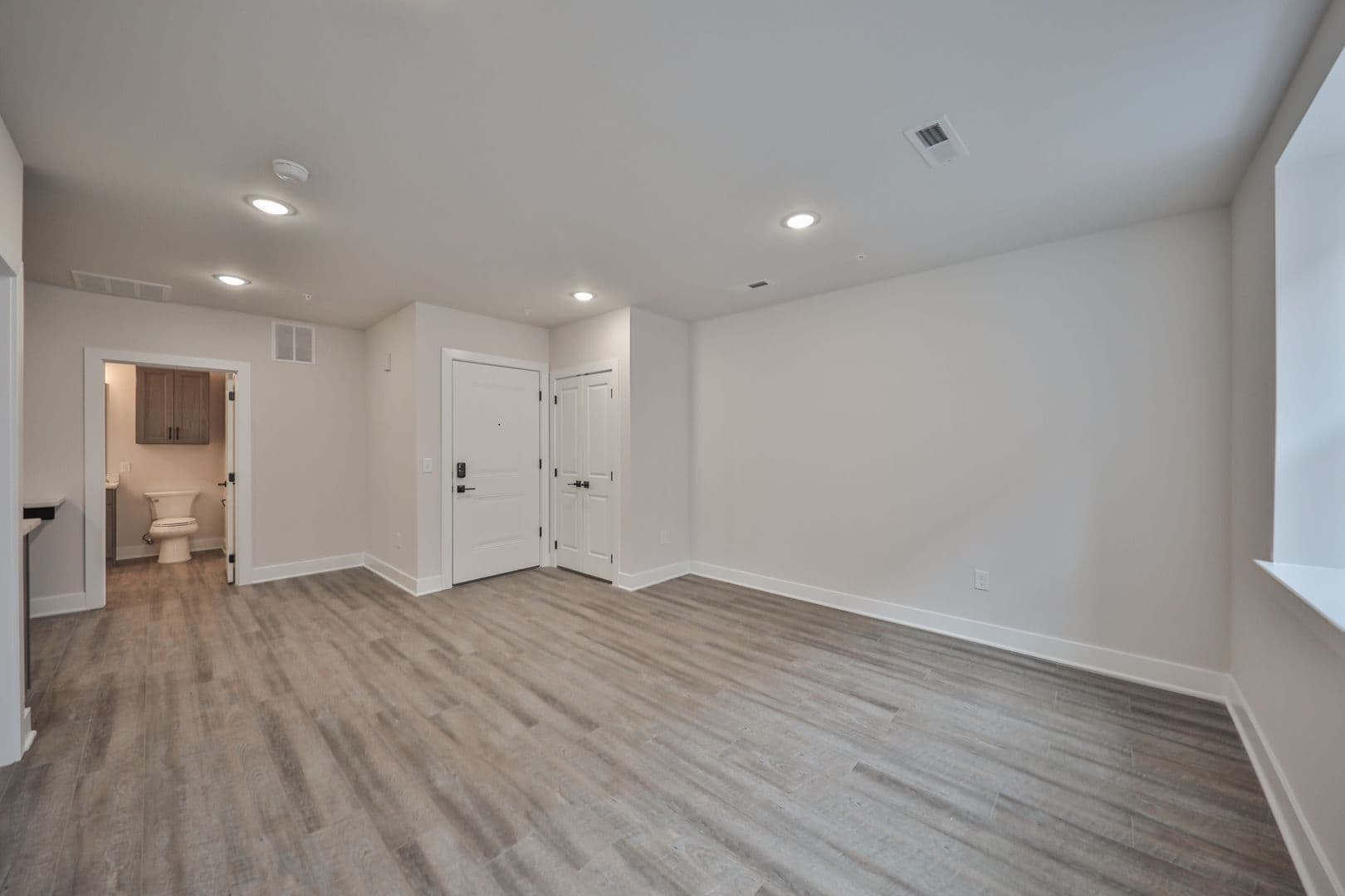 Bangor Apartment: 25 Broadway