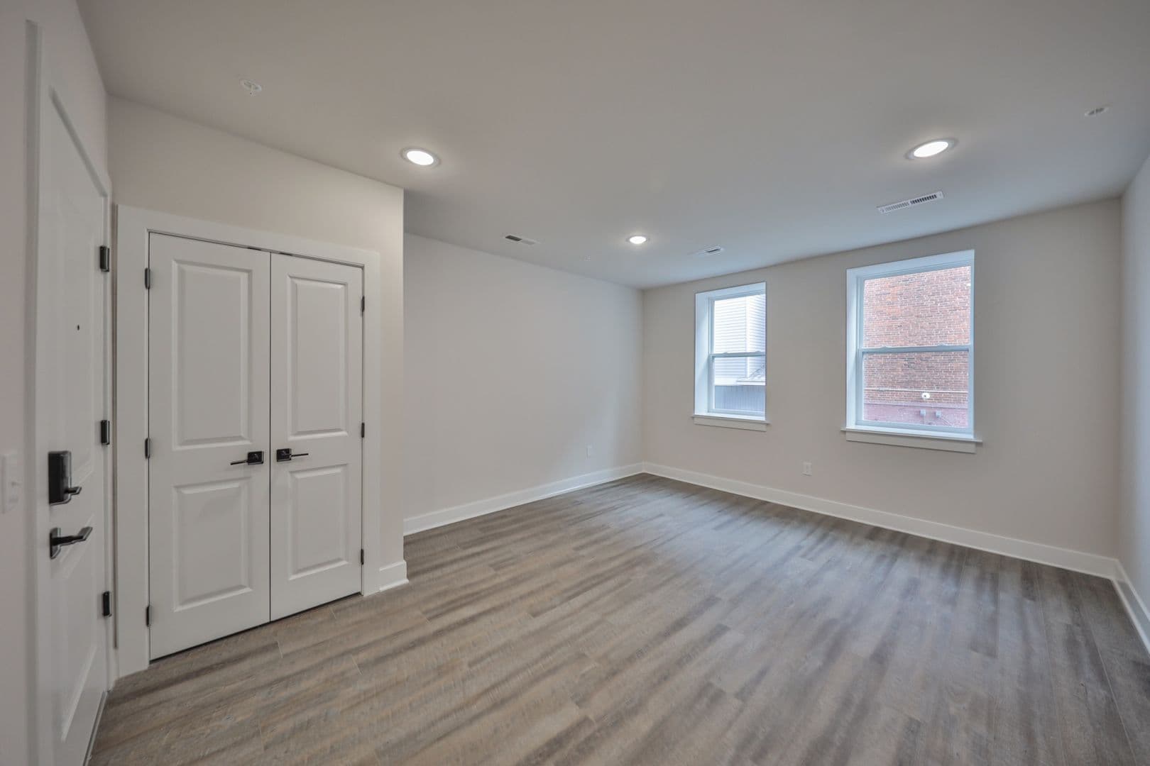 Bangor Apartment: 25 Broadway