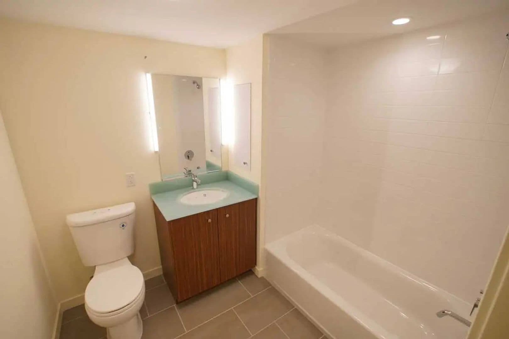 Trenton Apartment: 71 Clark Street