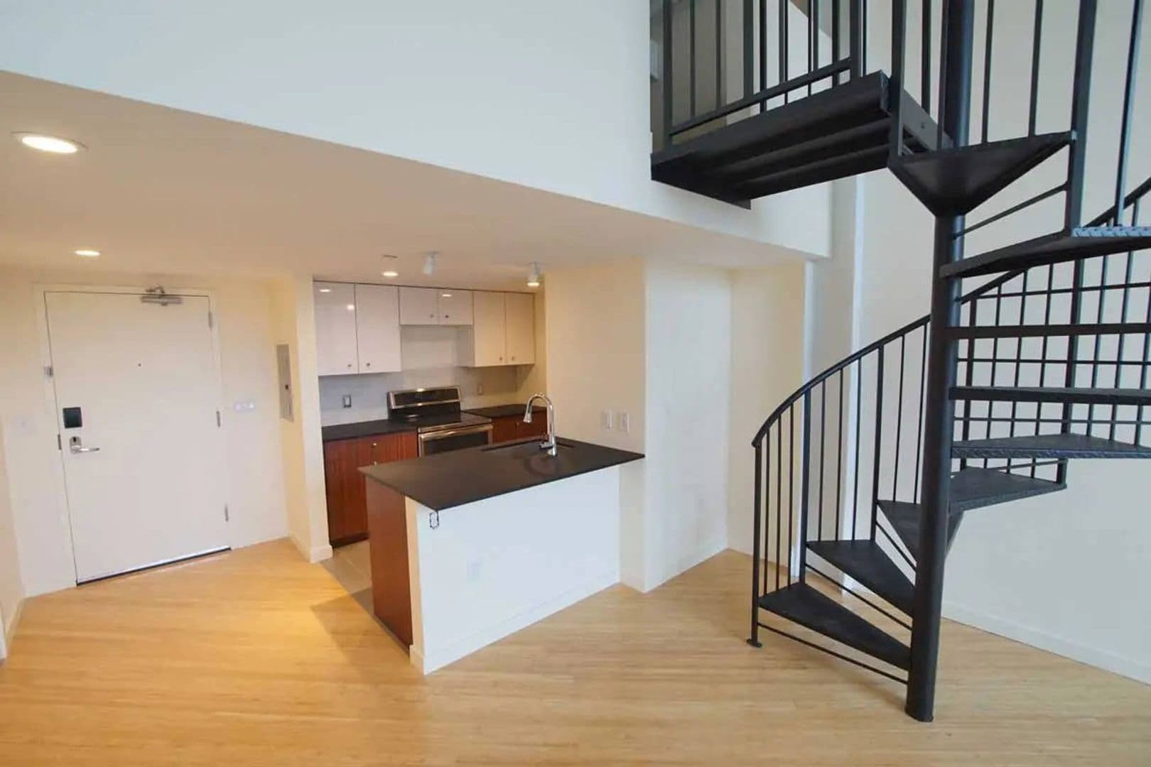 Trenton Apartment: 71 Clark Street