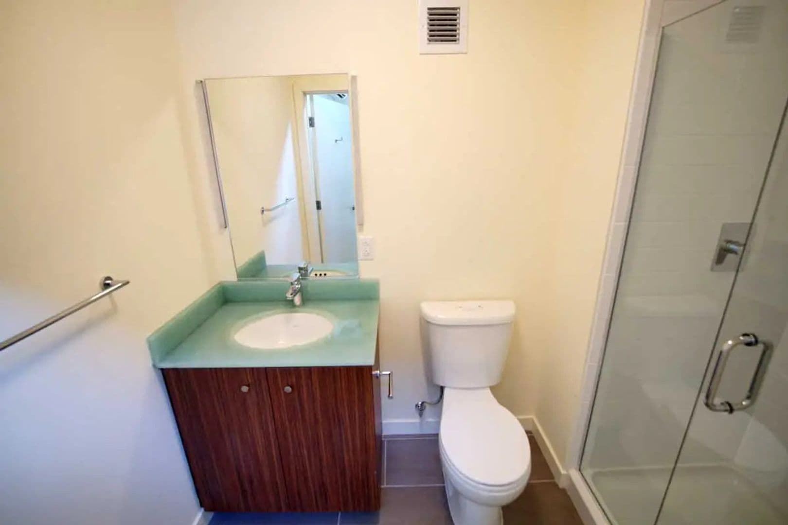 Trenton Apartment: 71 Clark Street