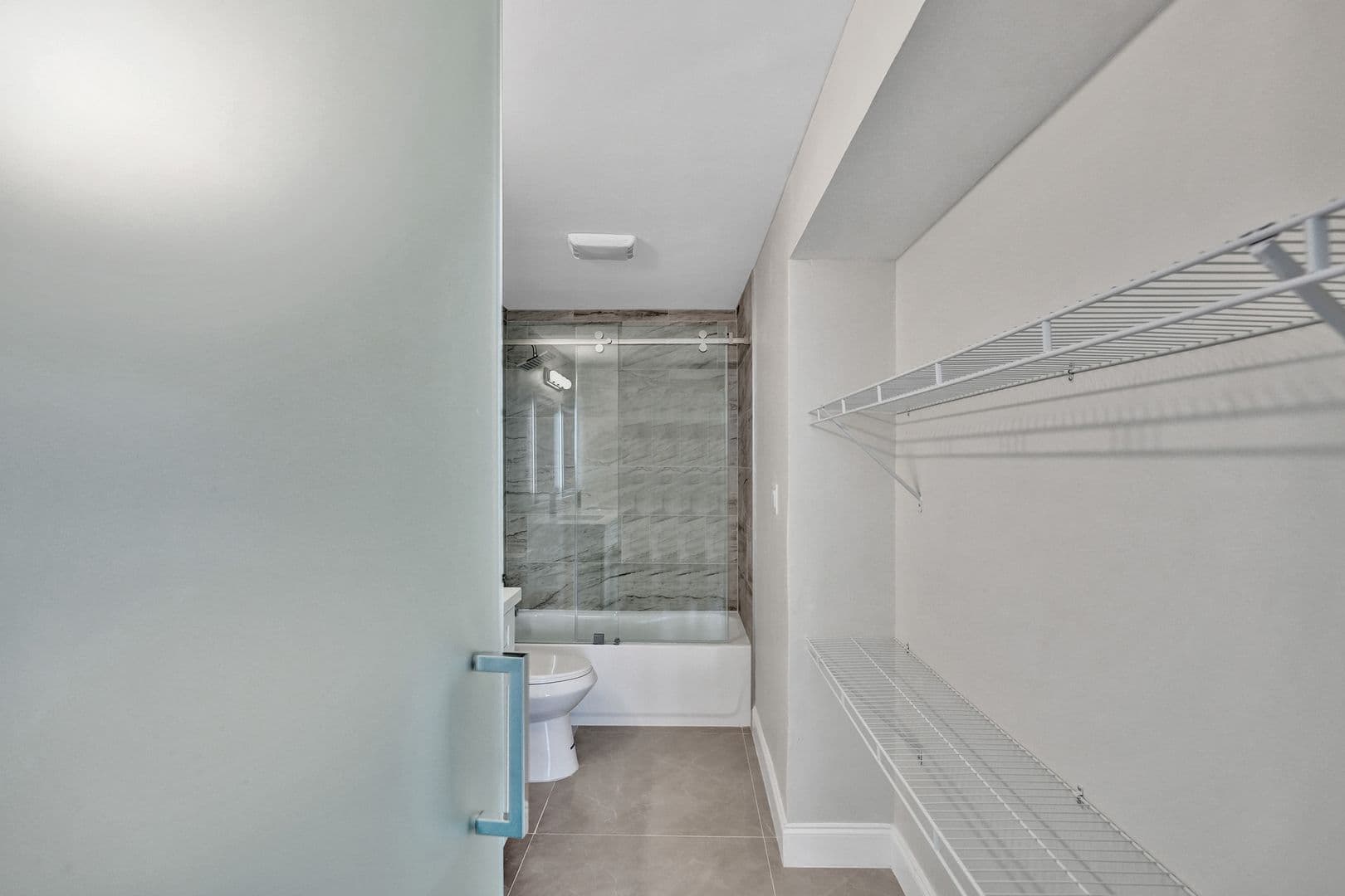 Lauderhill Apartment: 4222 Inverrary Blvd Unit 4810