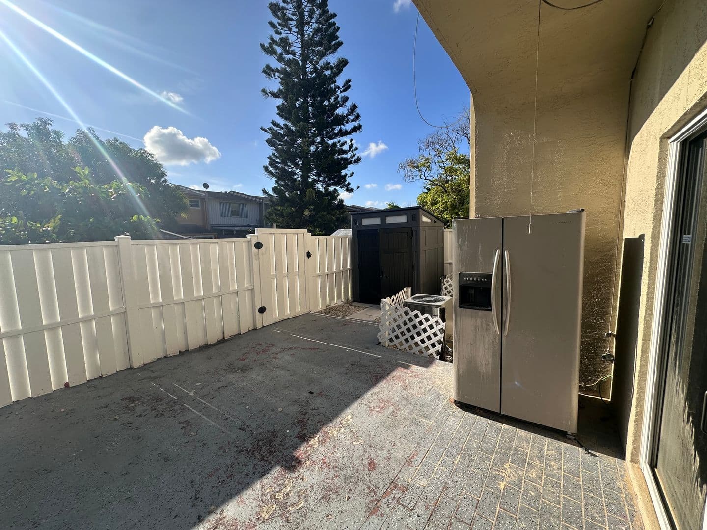 Sunrise Condo: 3590 NW 91st Lane #3590