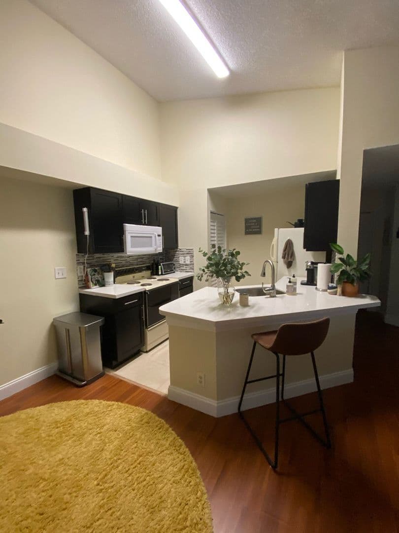Sunrise House: 9999 Summerbreeze Drive #206
