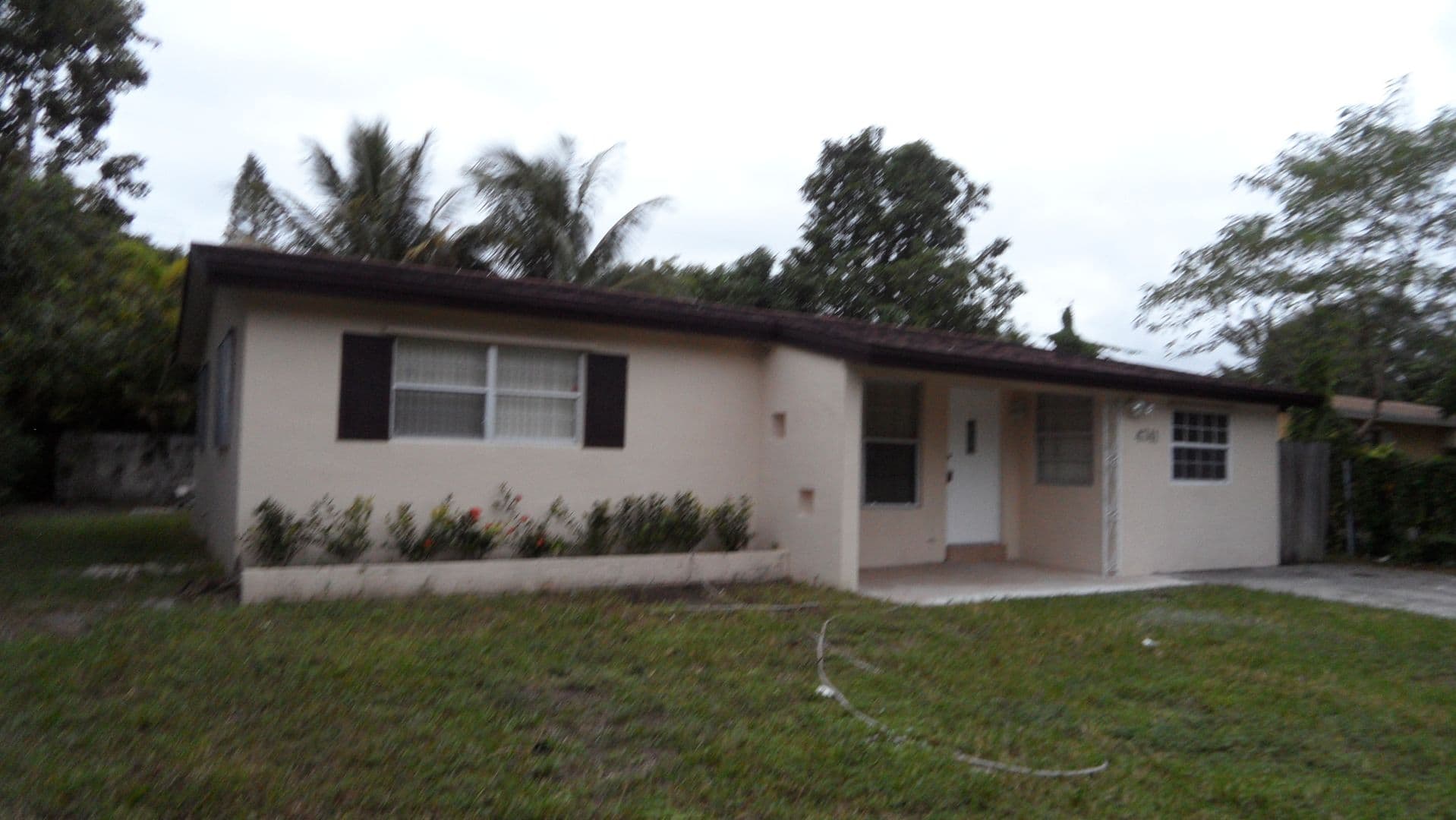 Dania Beach House: 4741 SW 25 AVENUE