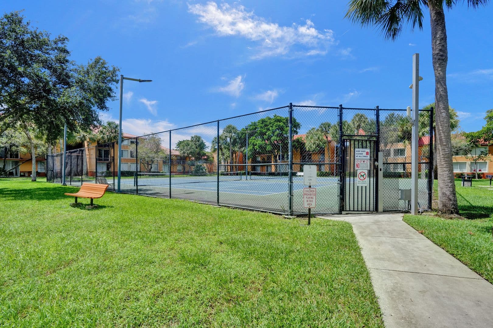 Plantation Condo: 10773 CLEARY BOULEVARD 110