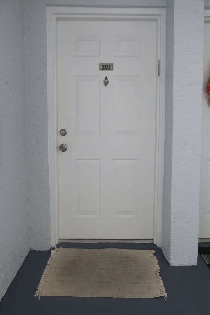 Davie Condo: 2640 S UNIVERSITY DR UNIT 205