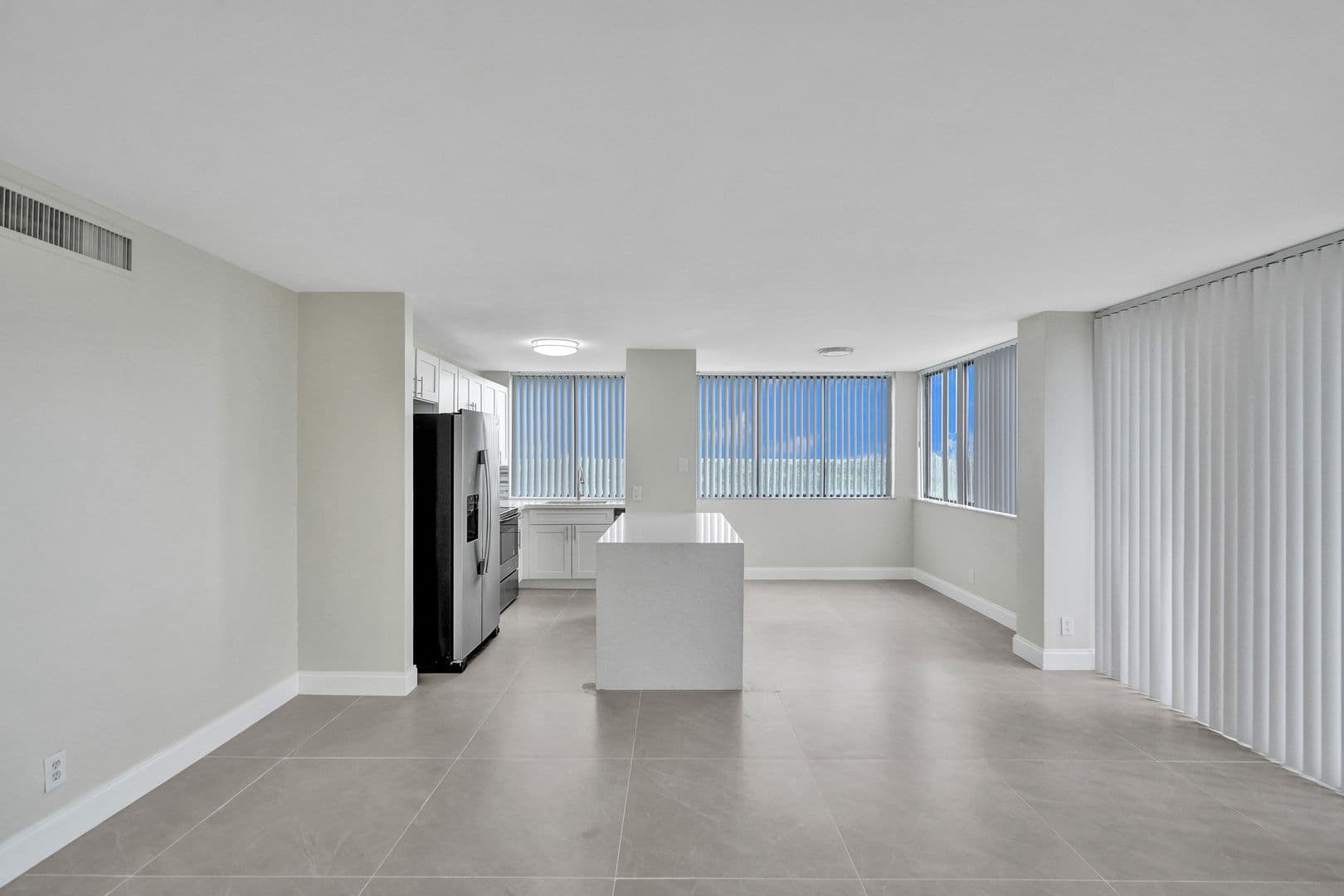 Lauderhill Apartment: 4222 Inverrary Blvd Unit 4810