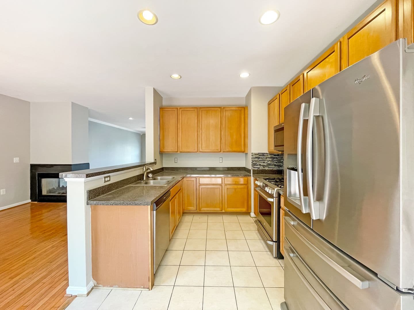 Woodbridge House: 15716 Palermo Terrace