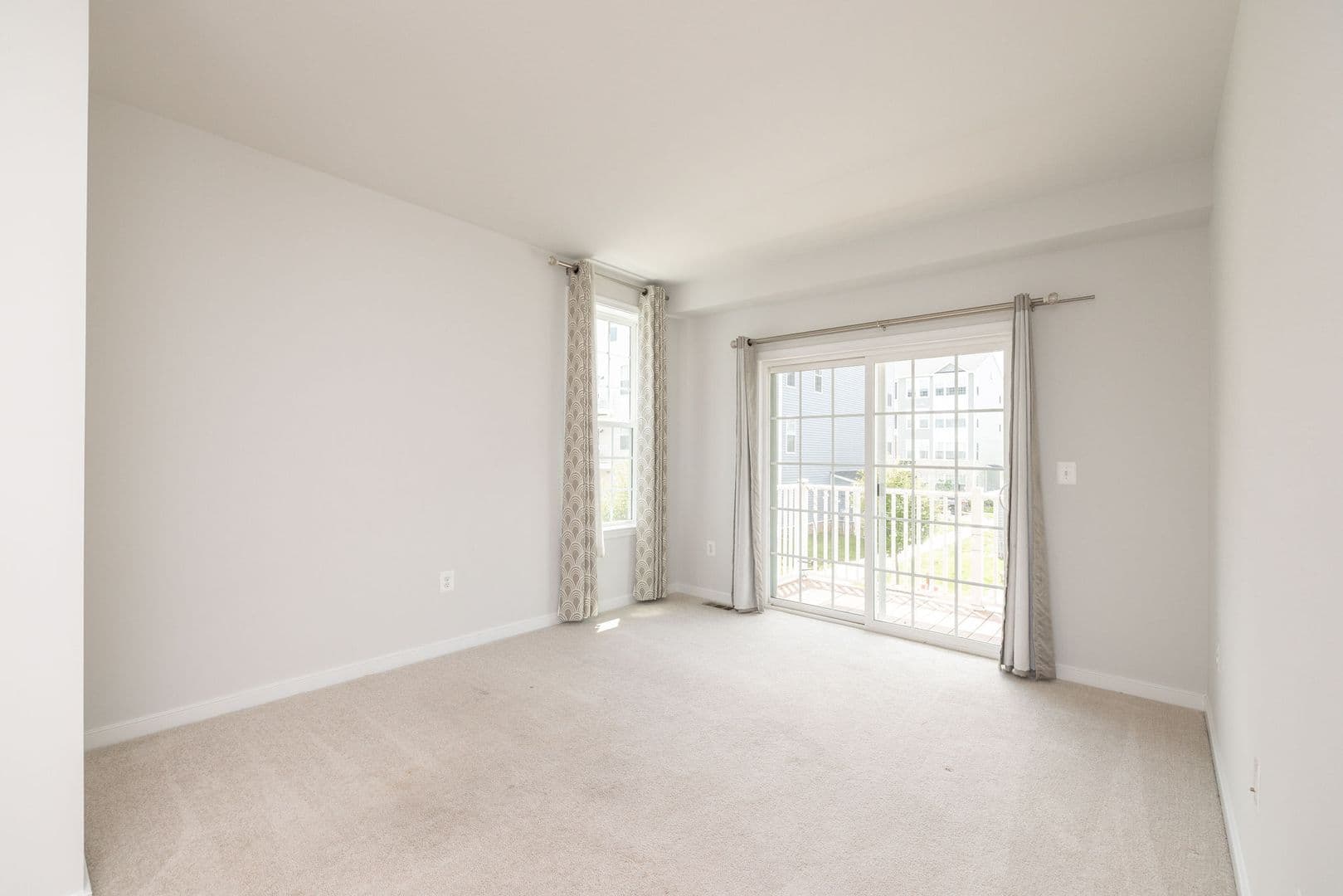 Richmond House: 5920 Whitehurst Ln