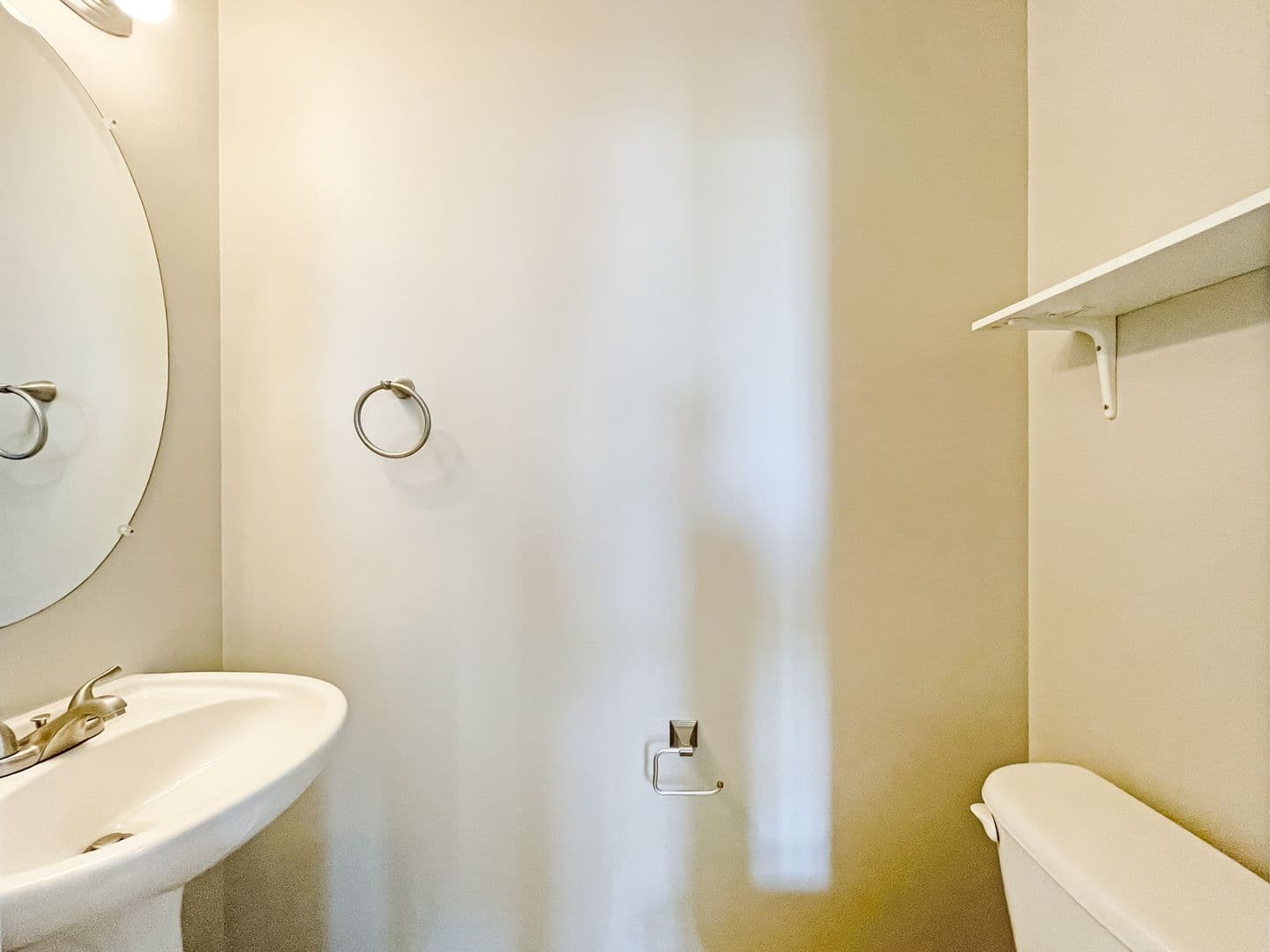 Woodbridge House: 15716 Palermo Terrace