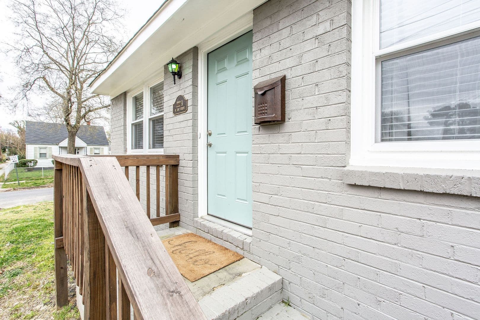 Richmond Apartment: 222 W 31st St