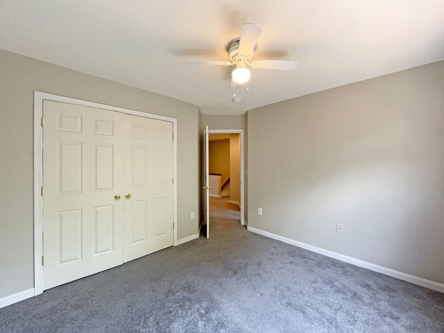 Woodbridge House: 15716 Palermo Terrace