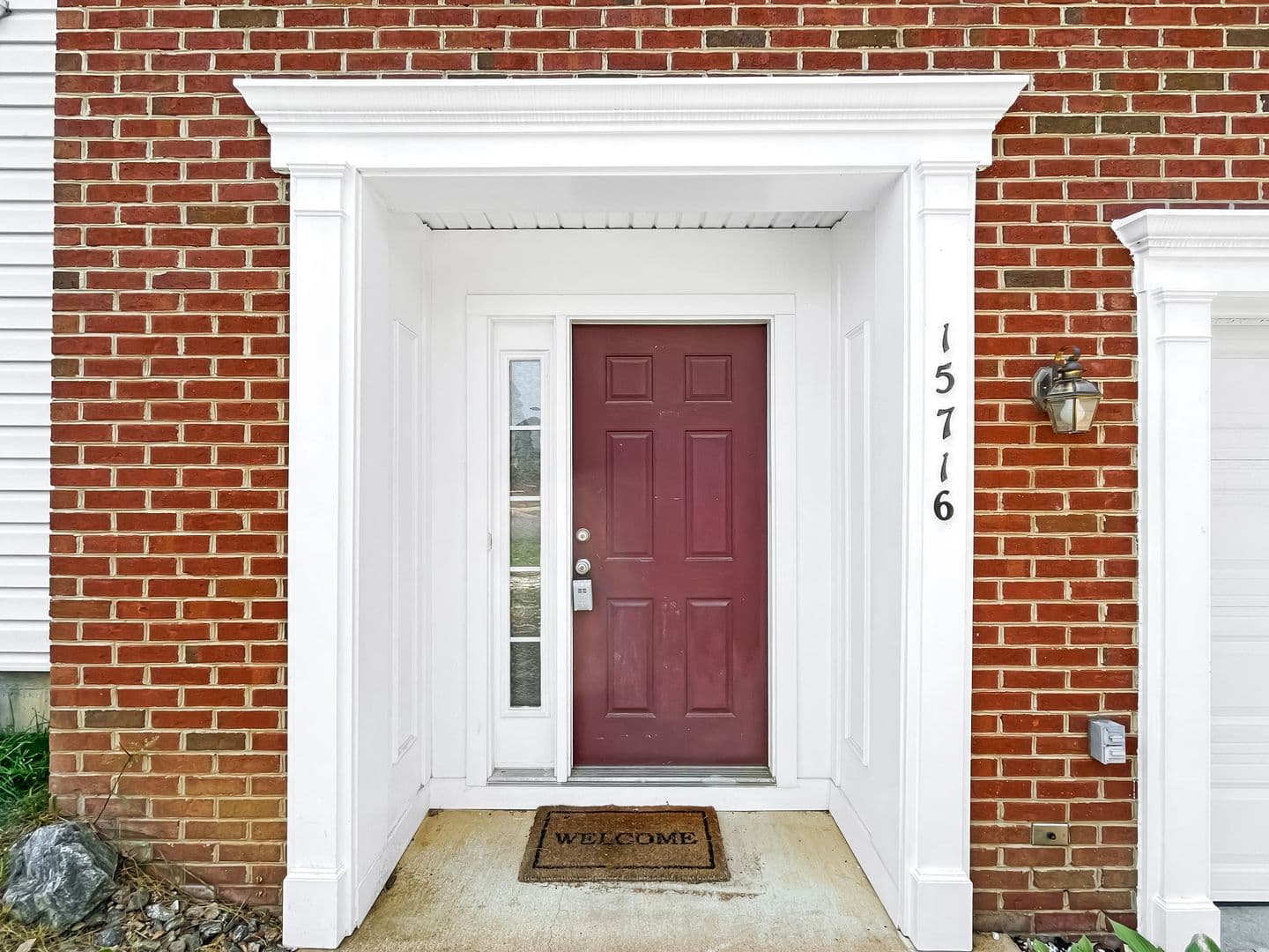 Woodbridge House: 15716 Palermo Terrace
