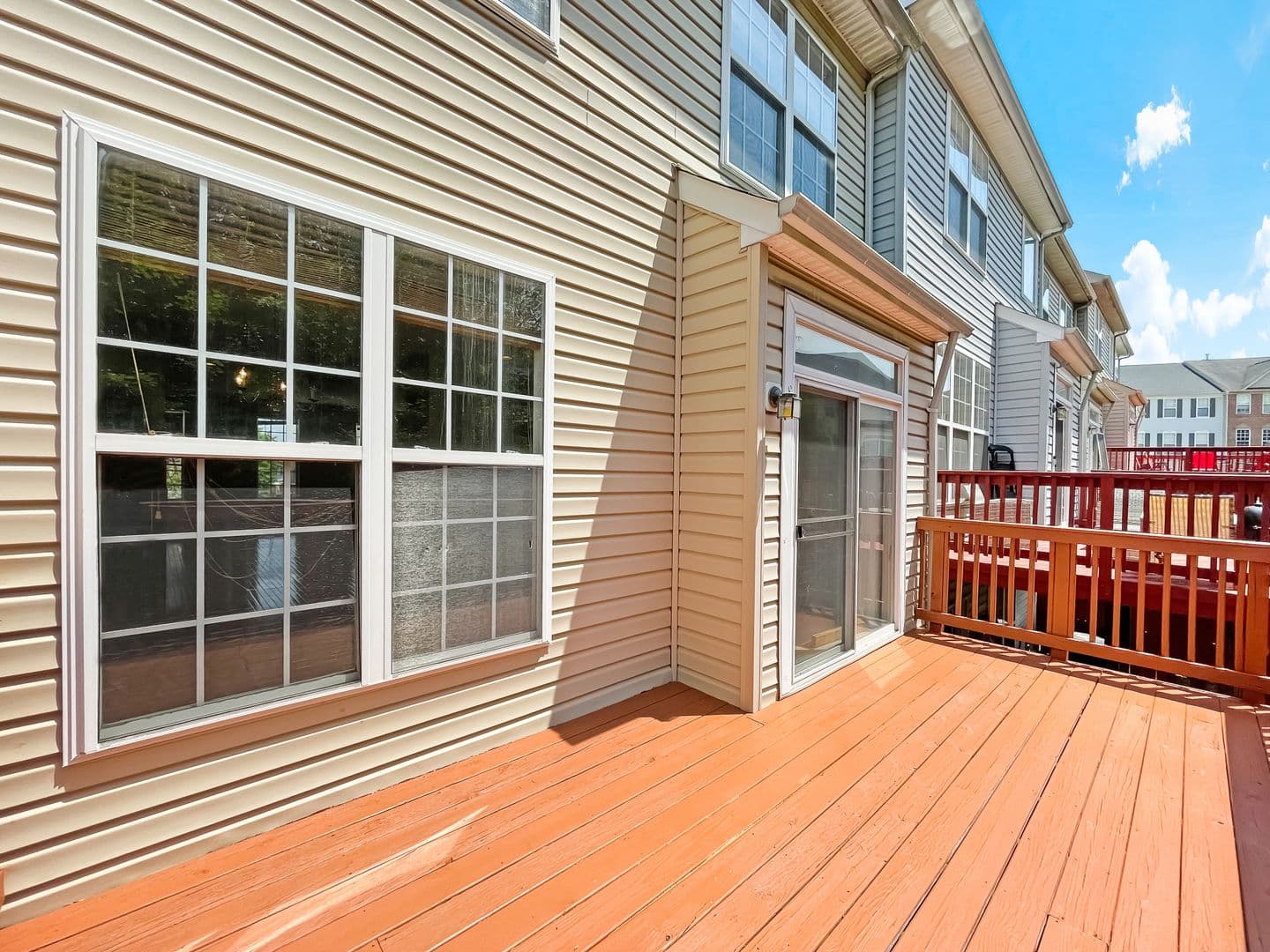 Woodbridge House: 15716 Palermo Terrace