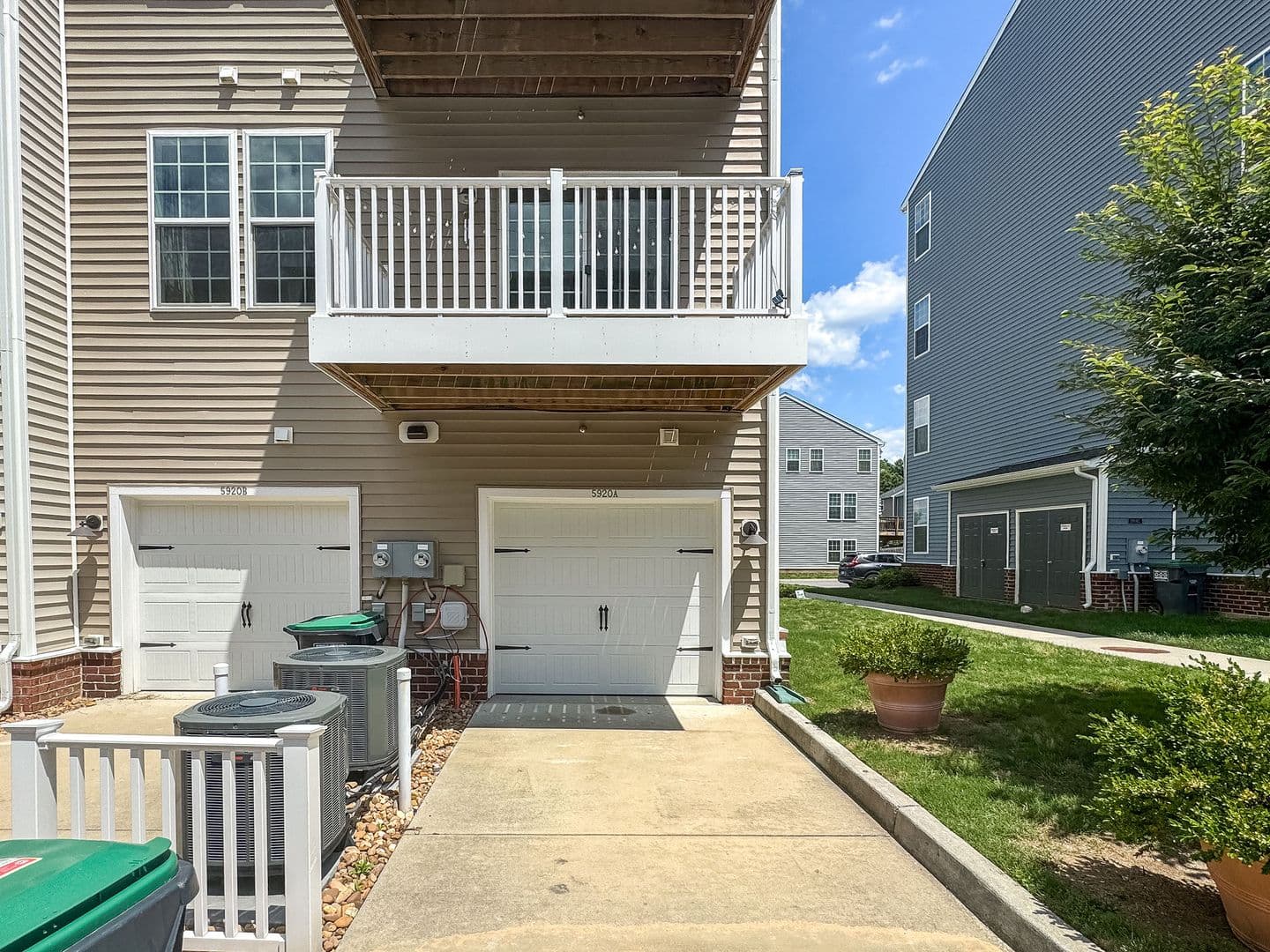 Richmond House: 5920 Whitehurst Ln