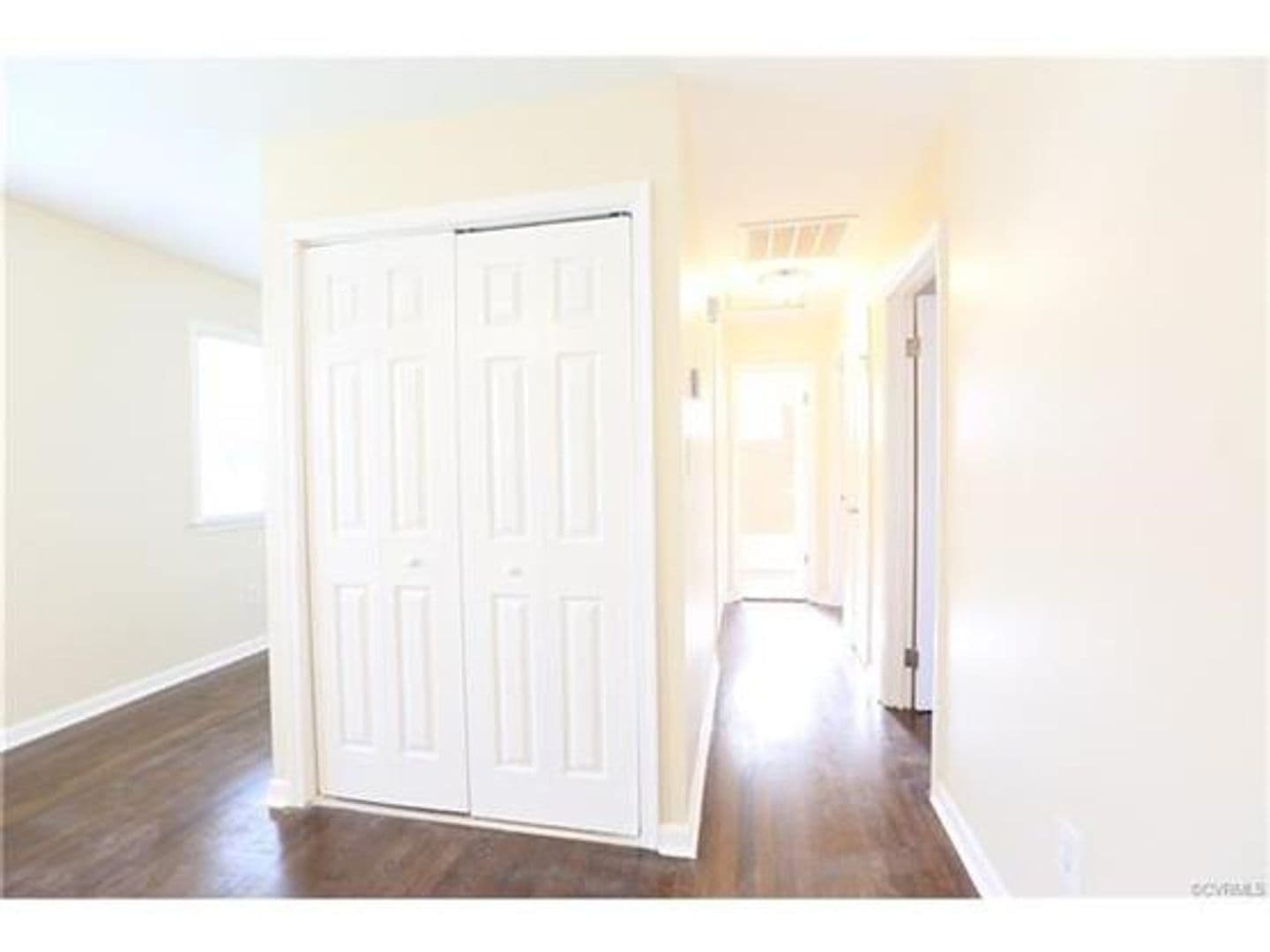 Richmond Apartment: 220 W 31st St, Unit B