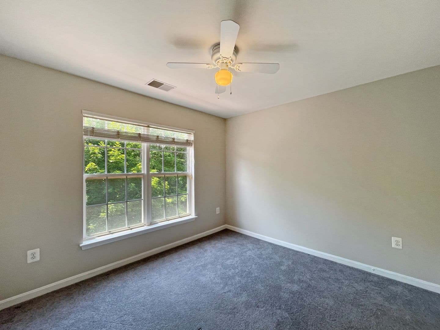 Woodbridge House: 15716 Palermo Terrace