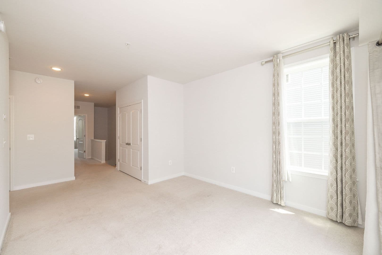 Richmond House: 5920 Whitehurst Ln