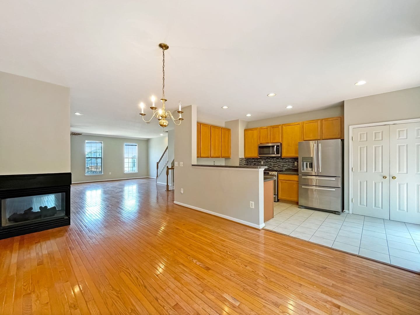Woodbridge House: 15716 Palermo Terrace