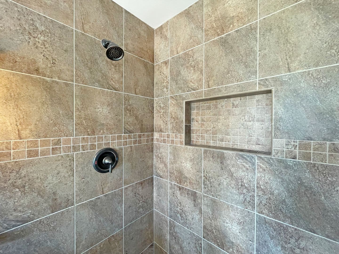 Woodbridge House: 15716 Palermo Terrace