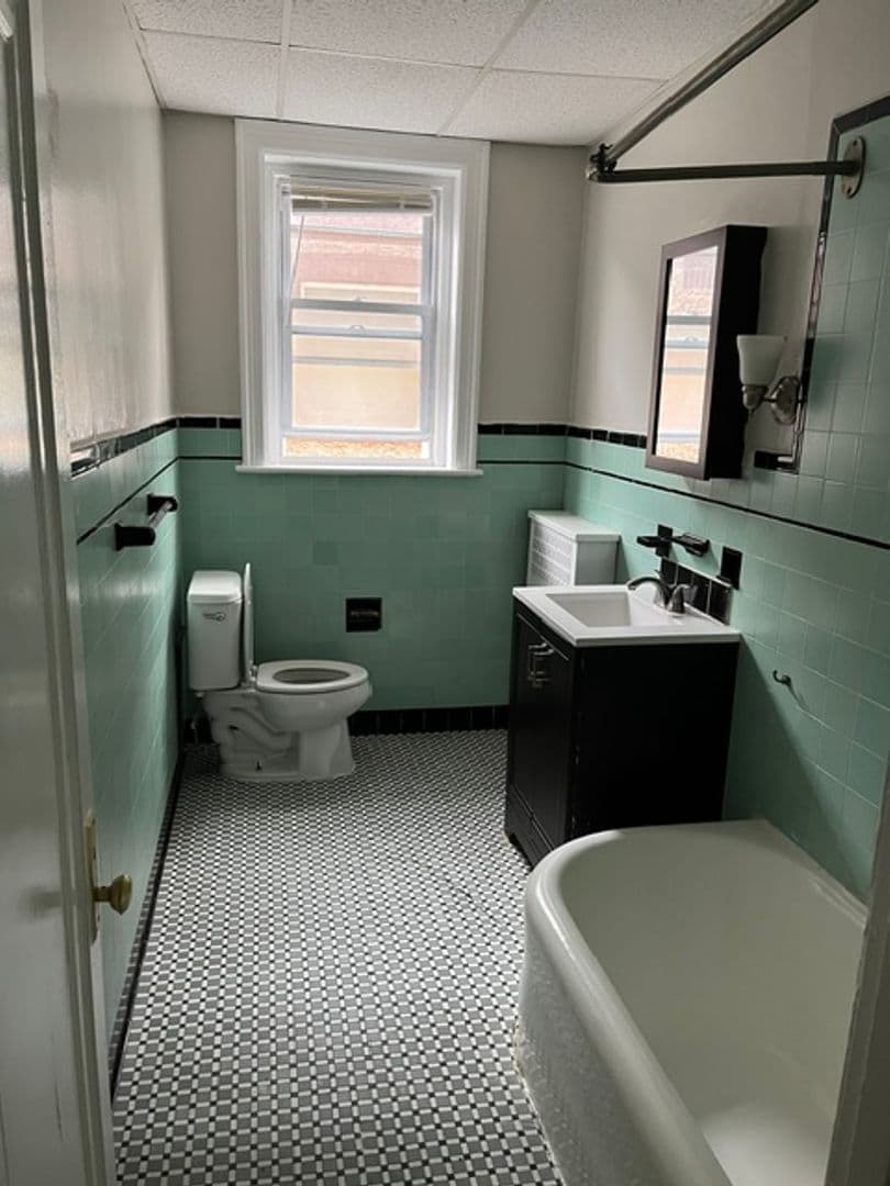 Allentown Apartment: 1521-1525 West Union Street