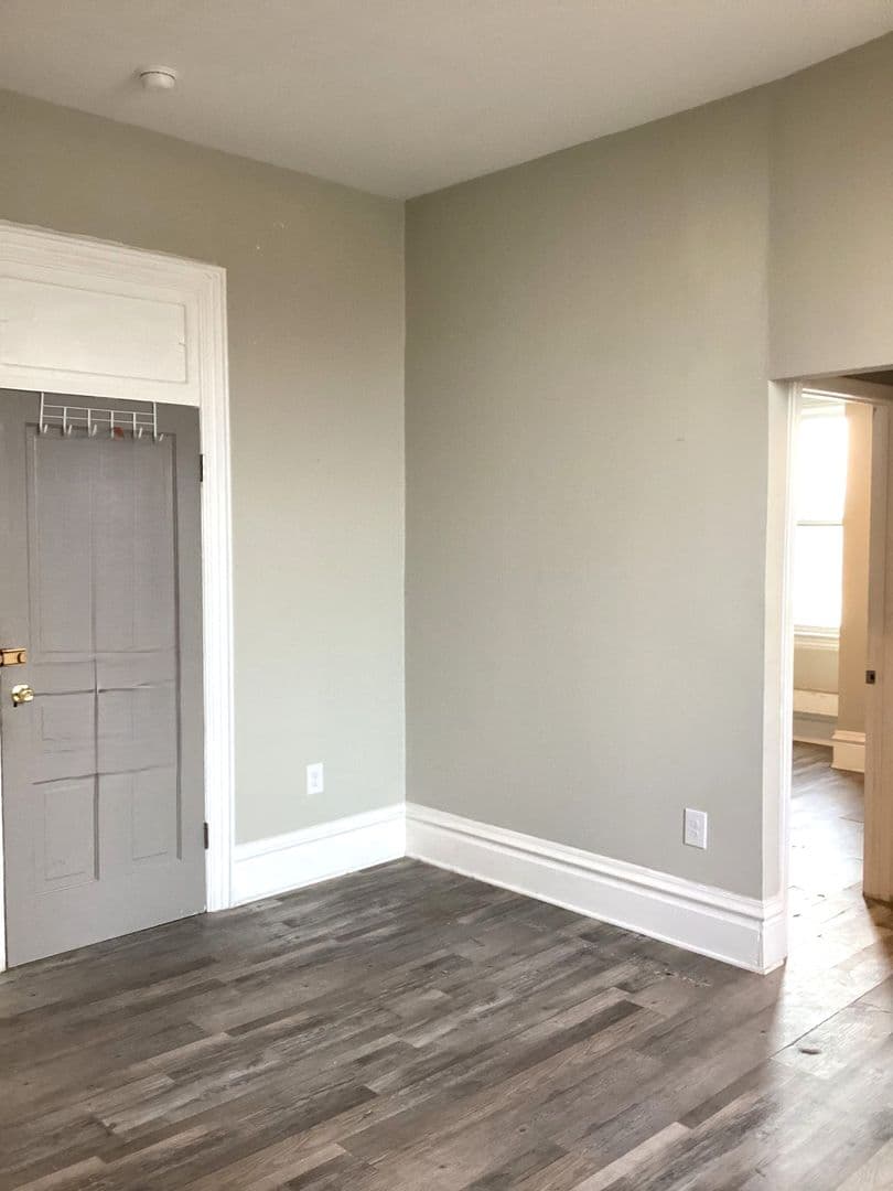 Chambersburg Apartment: 23-27 Lincoln Way West