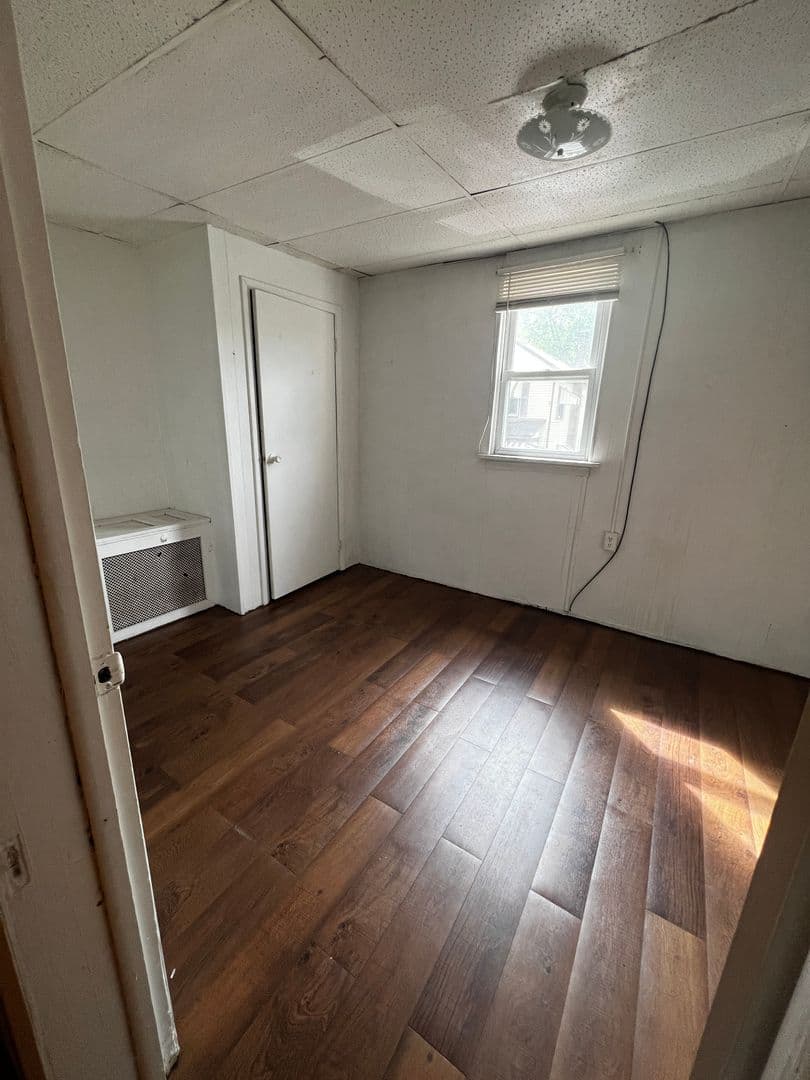 Conemaugh Apartment: 246 1st St