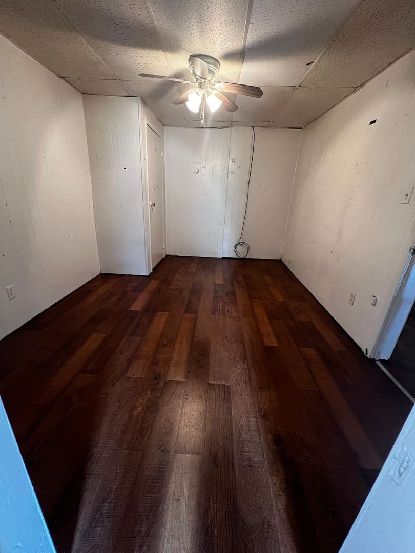 Conemaugh Apartment: 246 1st St