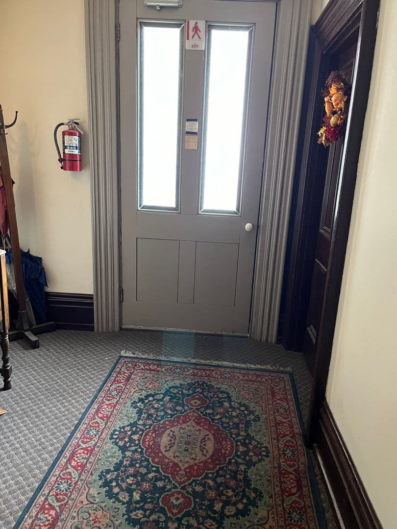 Chambersburg Apartment: 127 Lincoln Way W